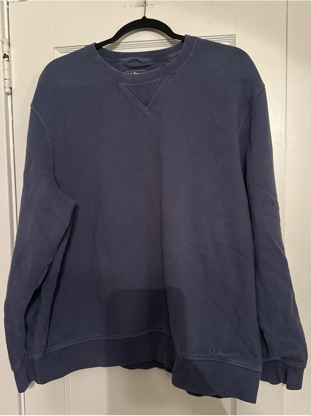 L.L. Bean Men's Crewneck Sweatshirt - Navy Blue
